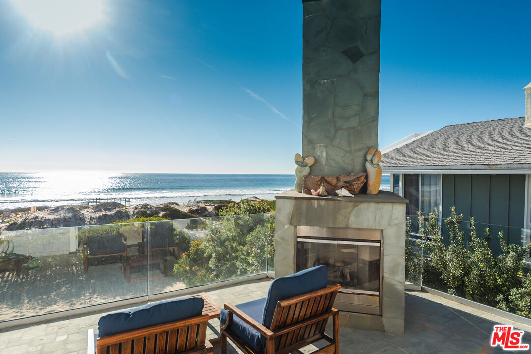 Rare 80-Ft Beachfront Lot on Exclusive Broad Beach