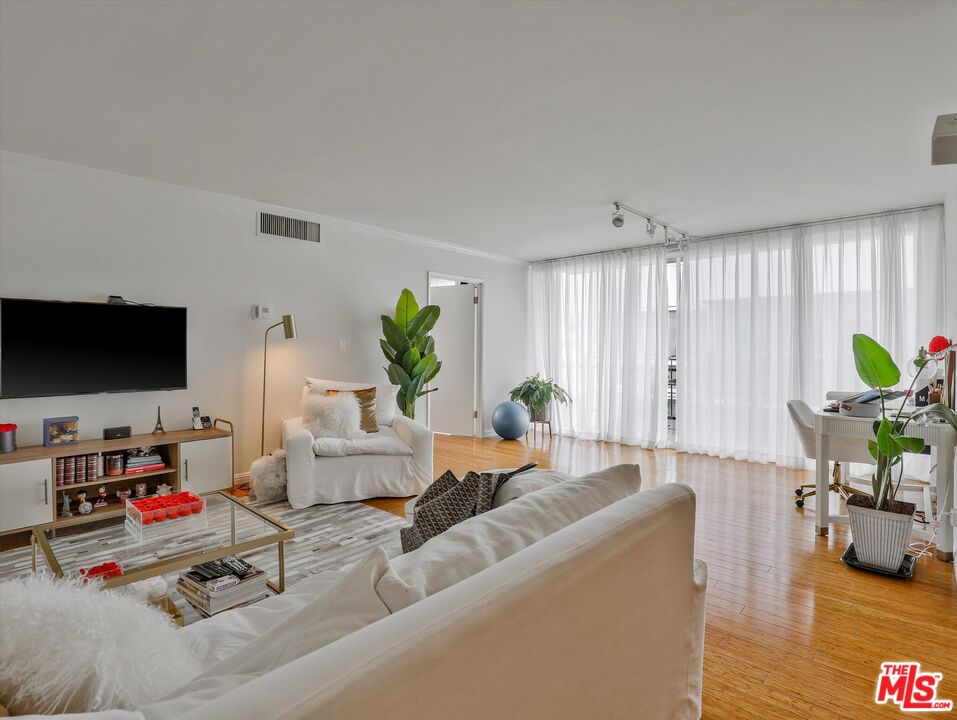 9950 Durant Dr Unit: 501