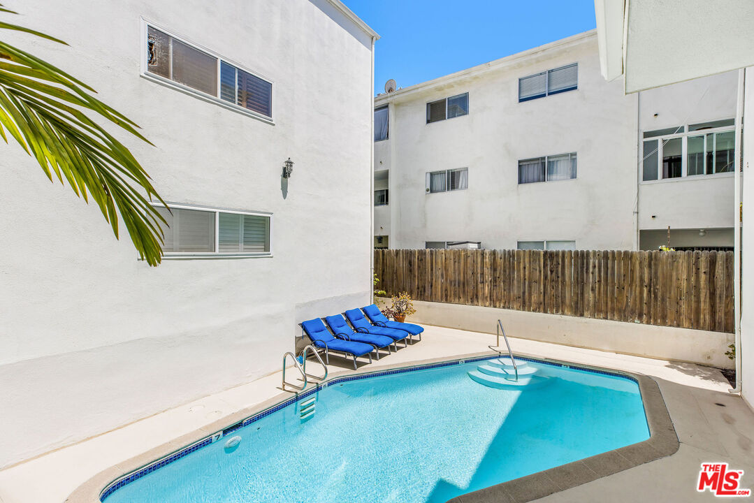 930 3rd St Unit: 307