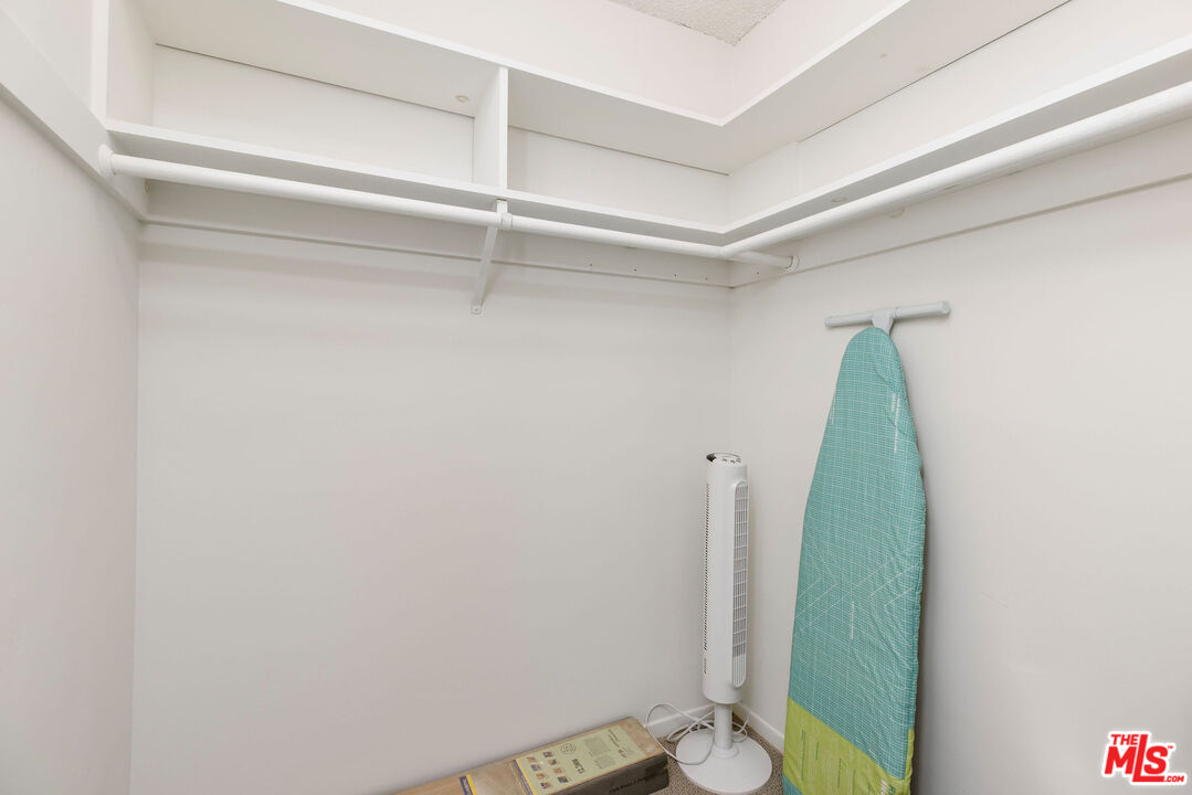 930 3rd St Unit: 307