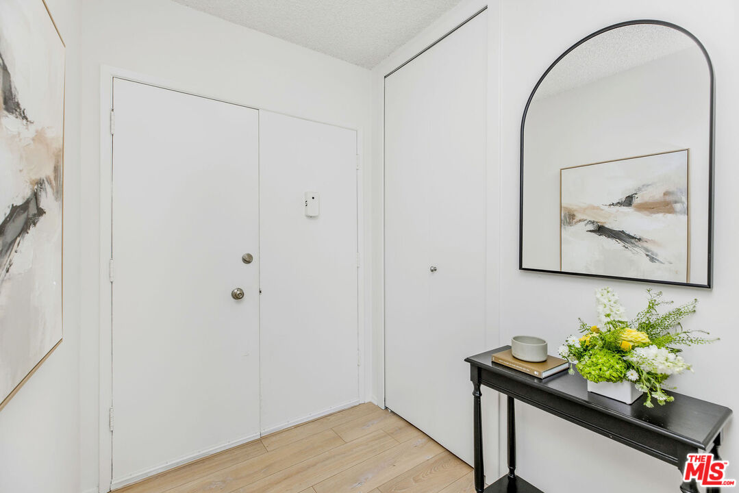 930 3rd St Unit: 307