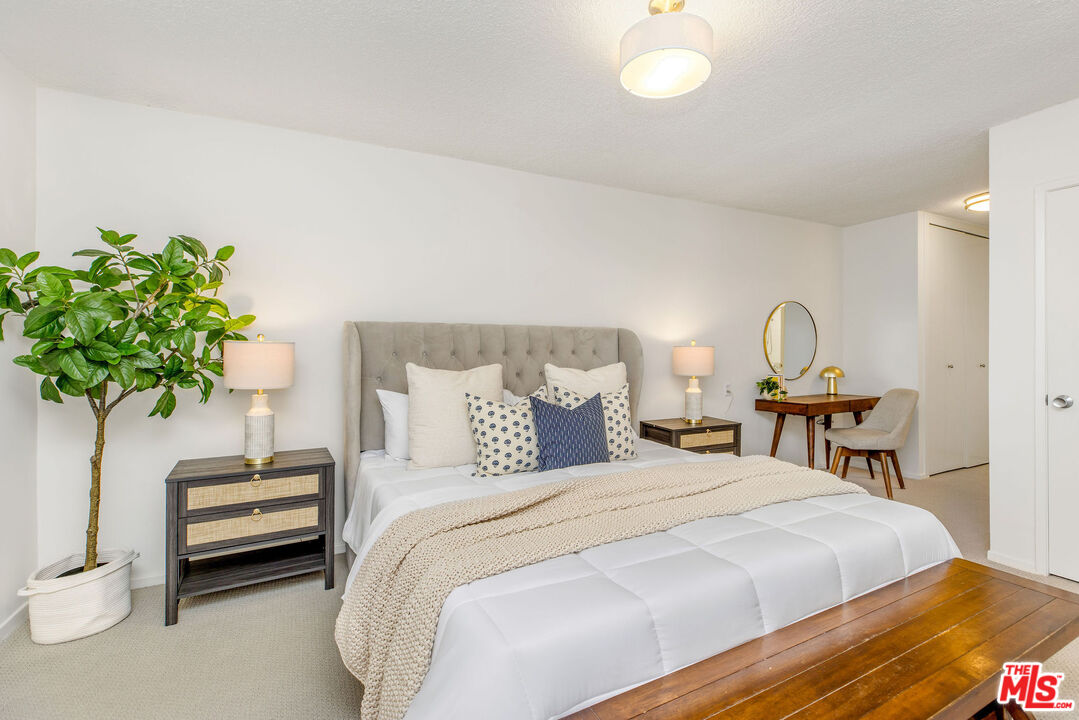 930 3rd St Unit: 307