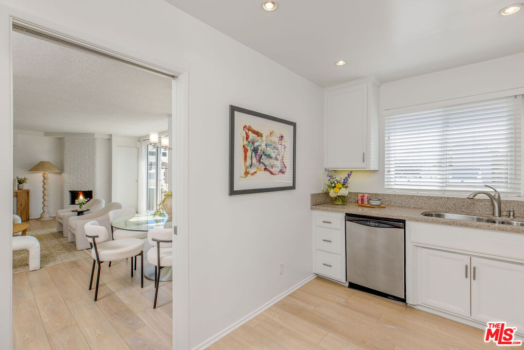 930 3rd St Unit: 307