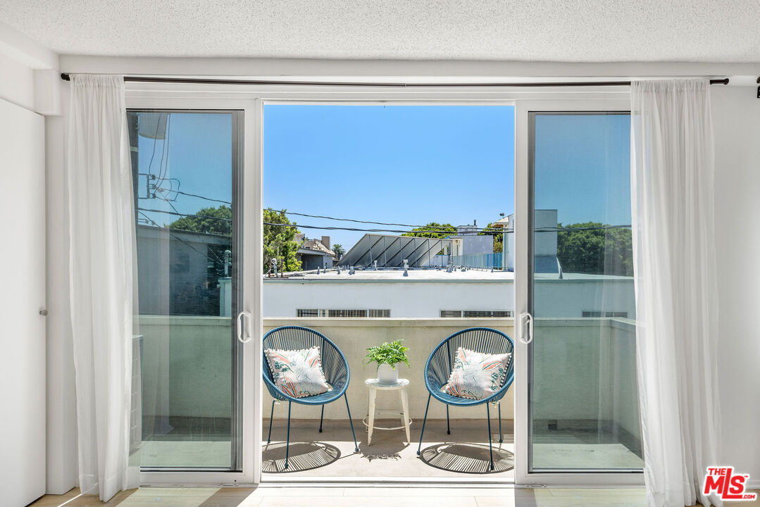 930 3rd St Unit: 307