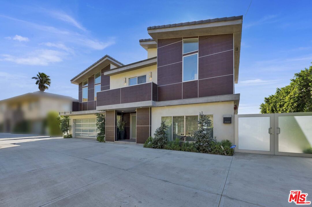 25423 Malibu Rd