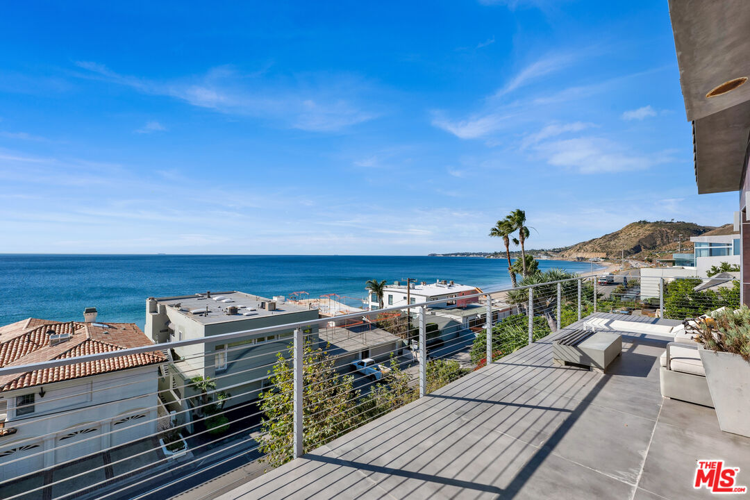 25423 Malibu Rd