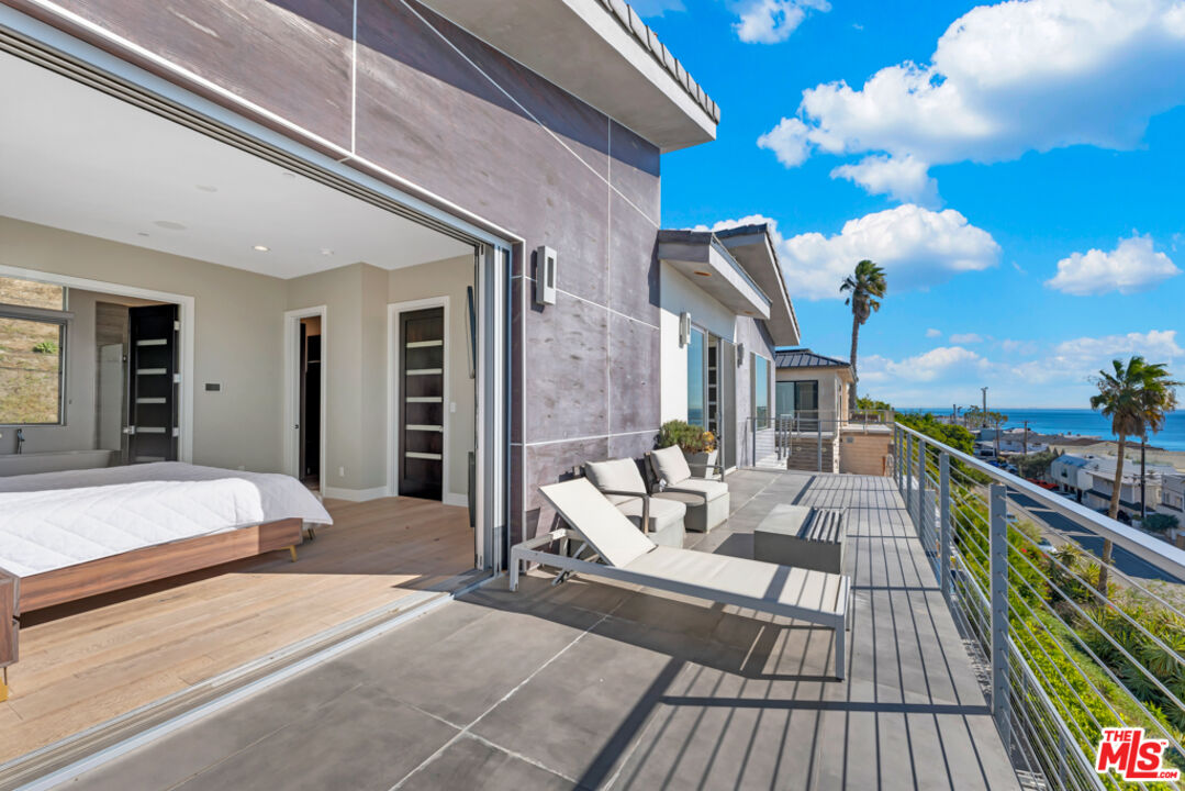 25423 Malibu Rd