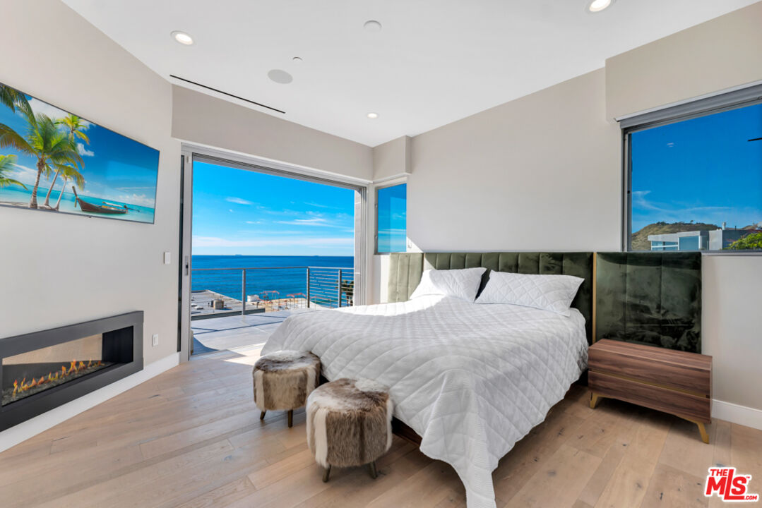 25423 Malibu Rd
