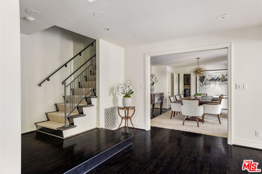 A Timeless and Turn-Key Residence