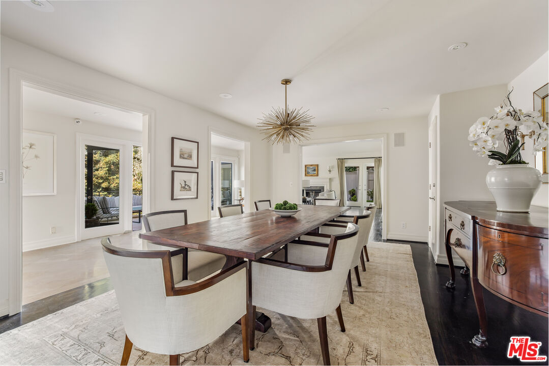 1265 Leona Dr