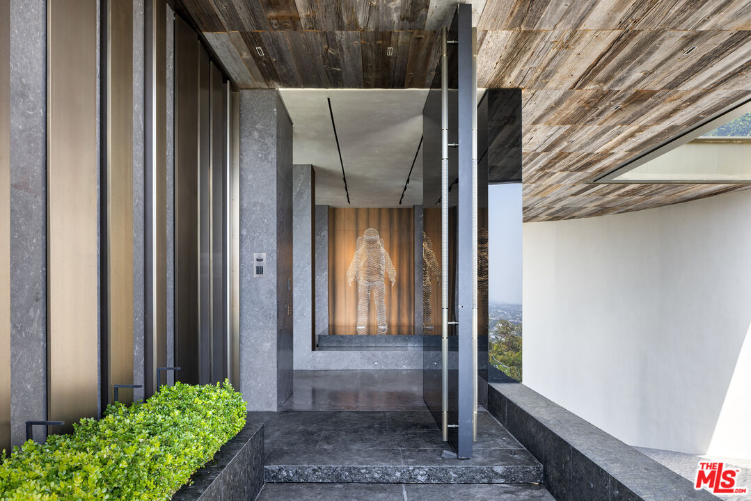 Exquisite Contemporary Estate