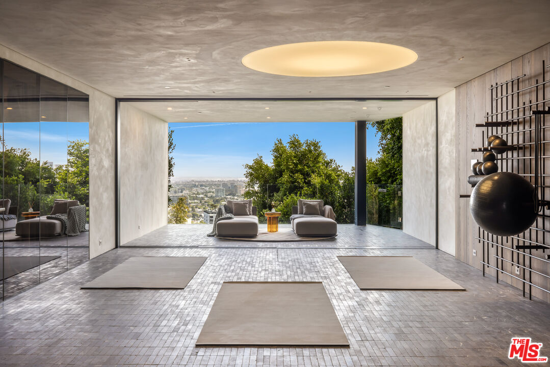 Exquisite Contemporary Estate