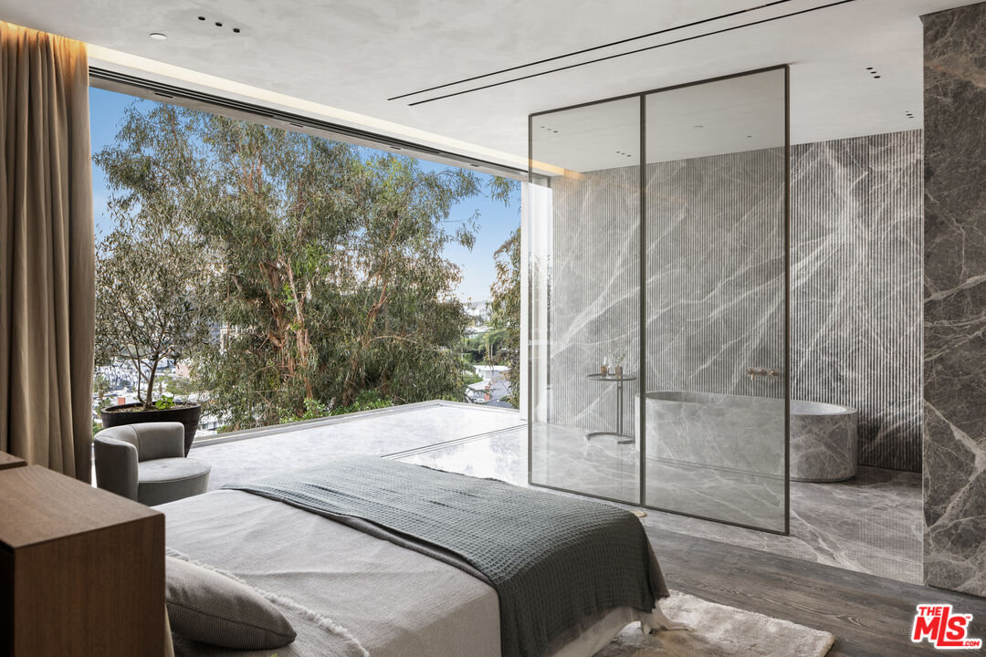 Exquisite Contemporary Estate