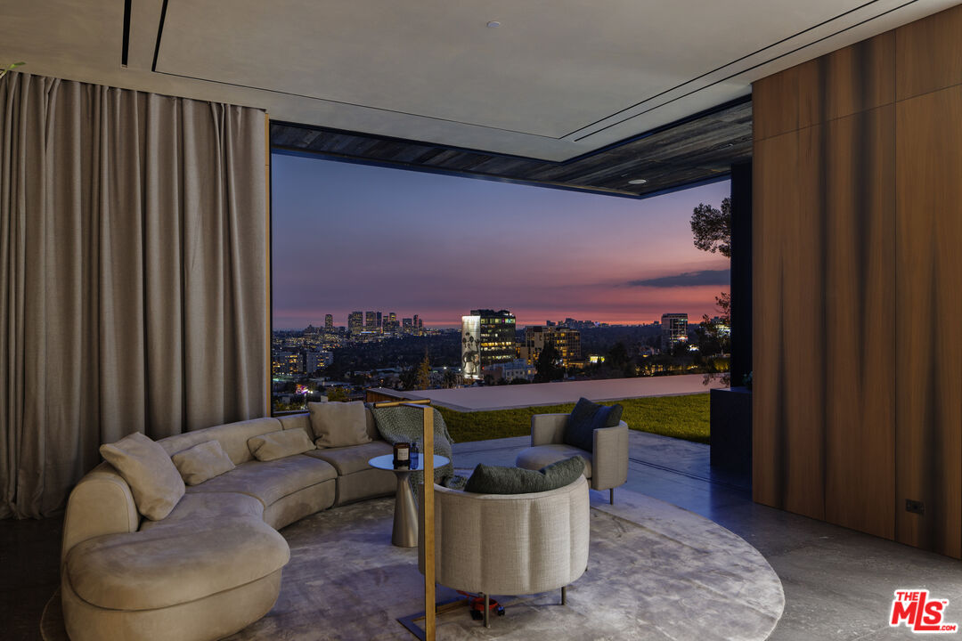 Exquisite Contemporary Estate