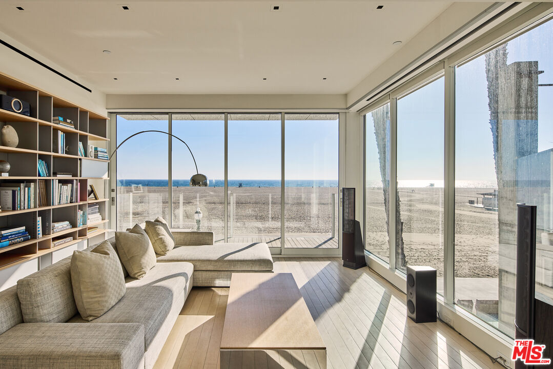 The Palisades Beach House