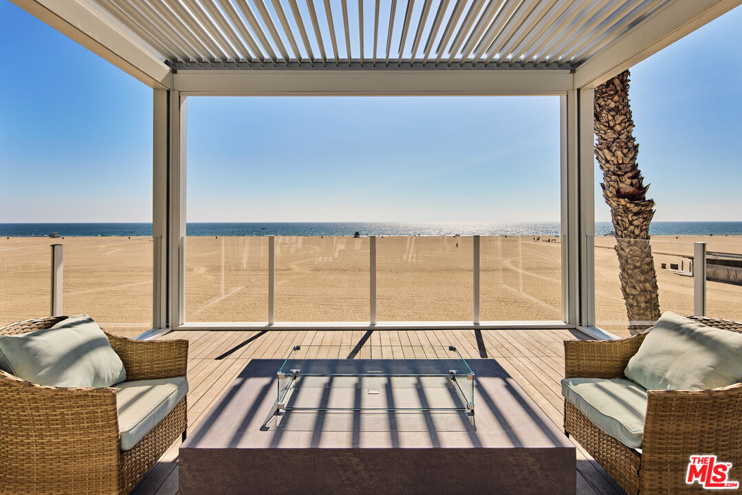 The Palisades Beach House