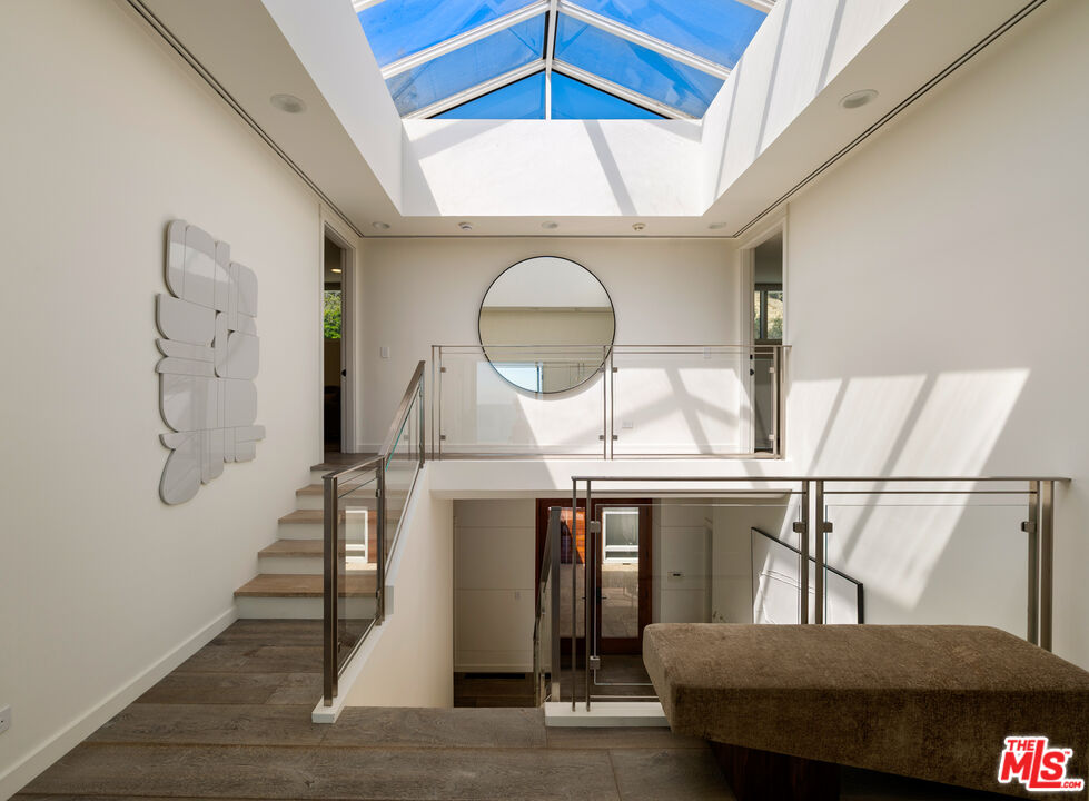 Contemporary Oceanfront Estate