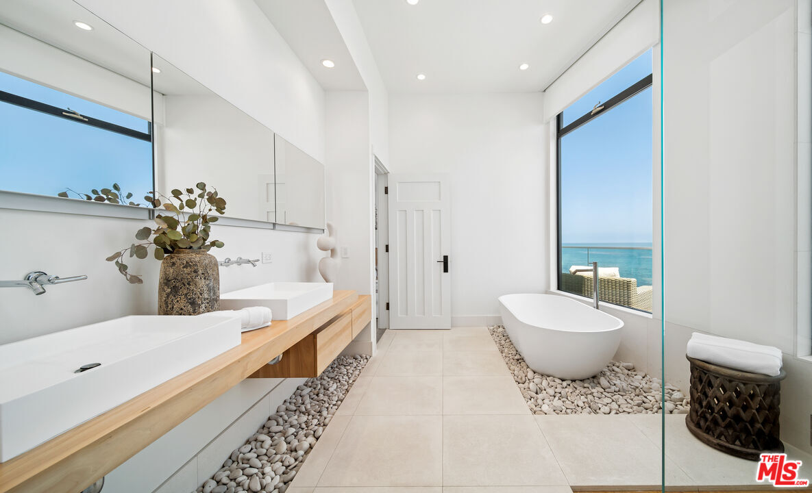 26814 Malibu Cove Colony Dr