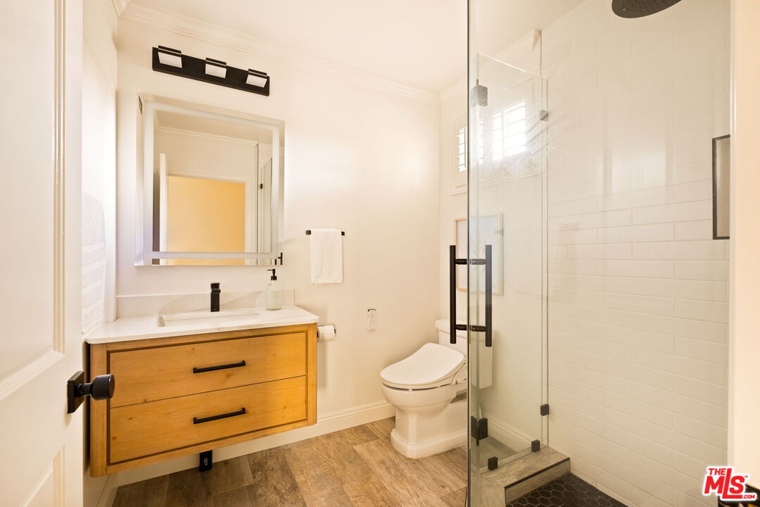 2064 Coldwater Canyon Dr