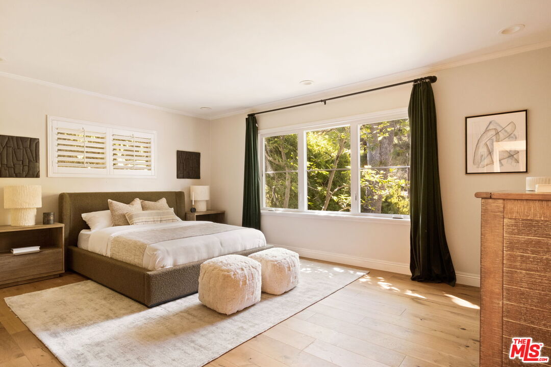 2064 Coldwater Canyon Dr