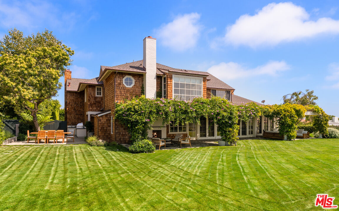 Idyllic Traditional Home