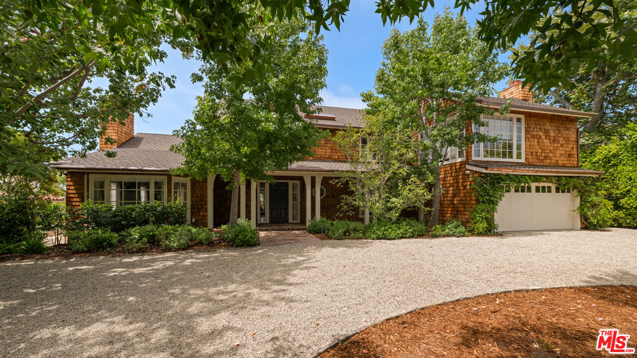Idyllic Traditional Home