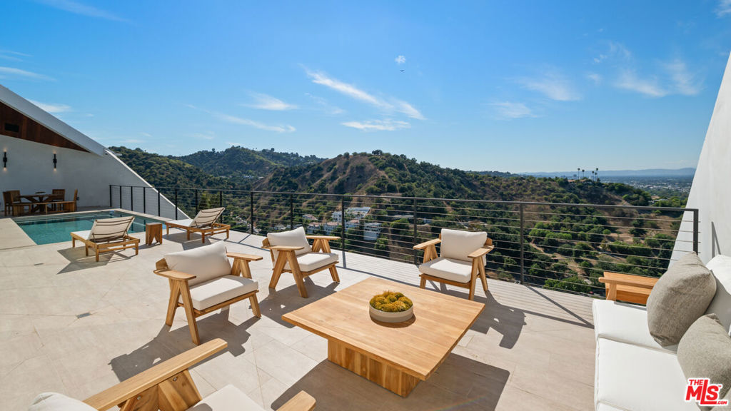 3699 Alta Mesa Drive