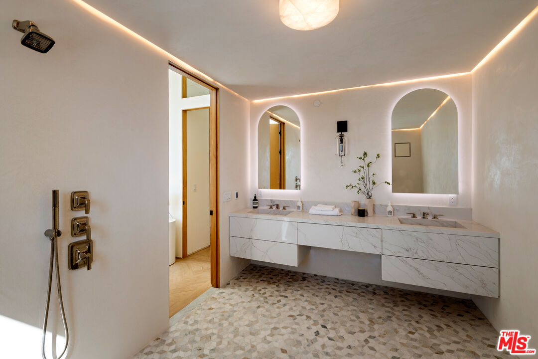 Stunning New Construction Home