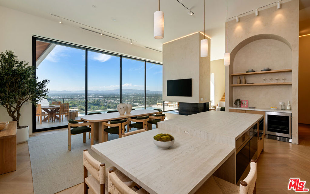 3699 Alta Mesa Drive