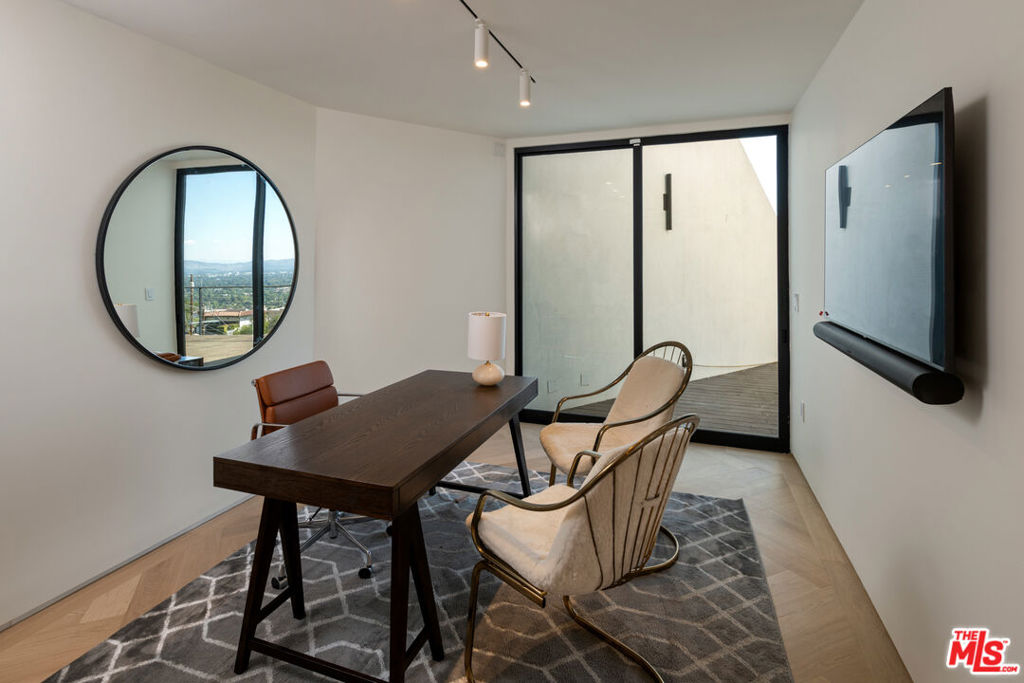 3699 Alta Mesa Drive