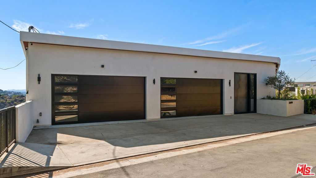 3699 Alta Mesa Drive