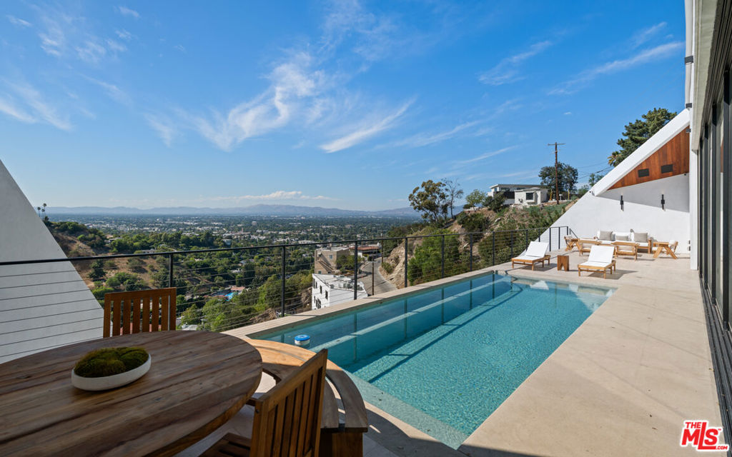 3699 Alta Mesa Drive