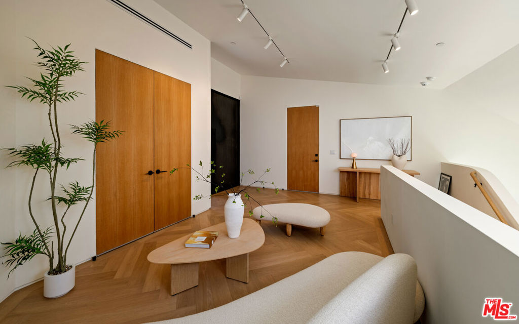 3699 Alta Mesa Drive
