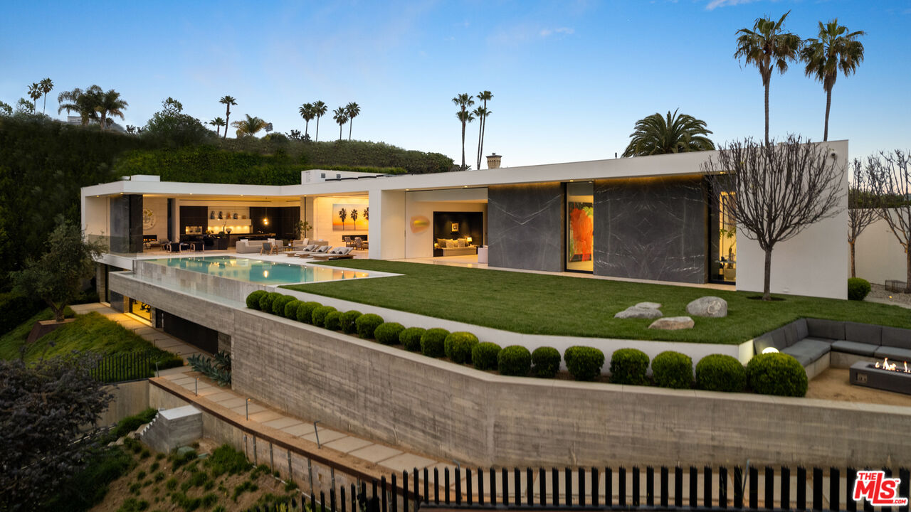 Incredible architecture. Every amenity. Prime Bird streets cul de sac.  