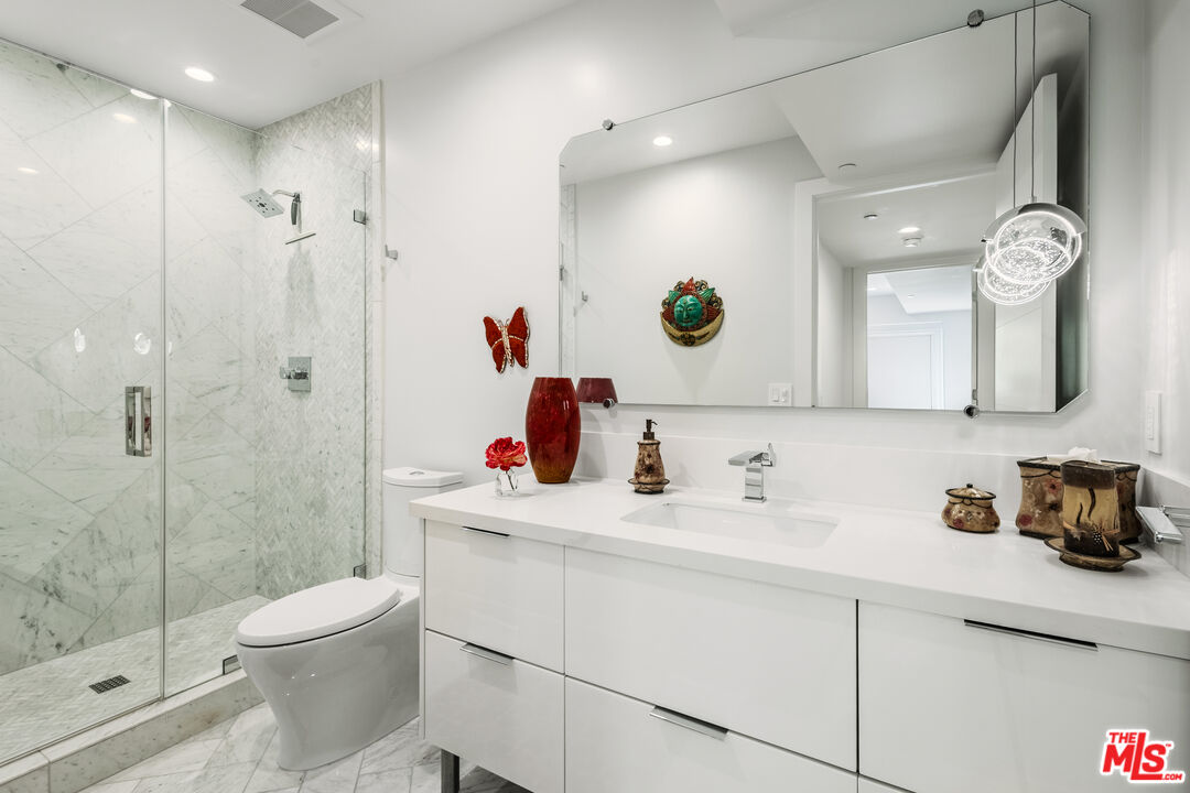 4326 Coronet Dr