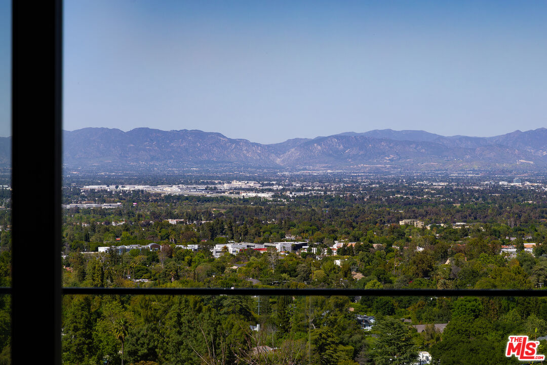 4326 Coronet Dr