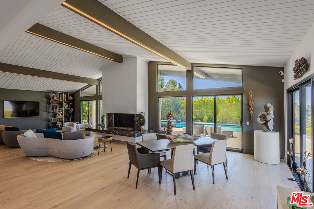 4326 Coronet Dr