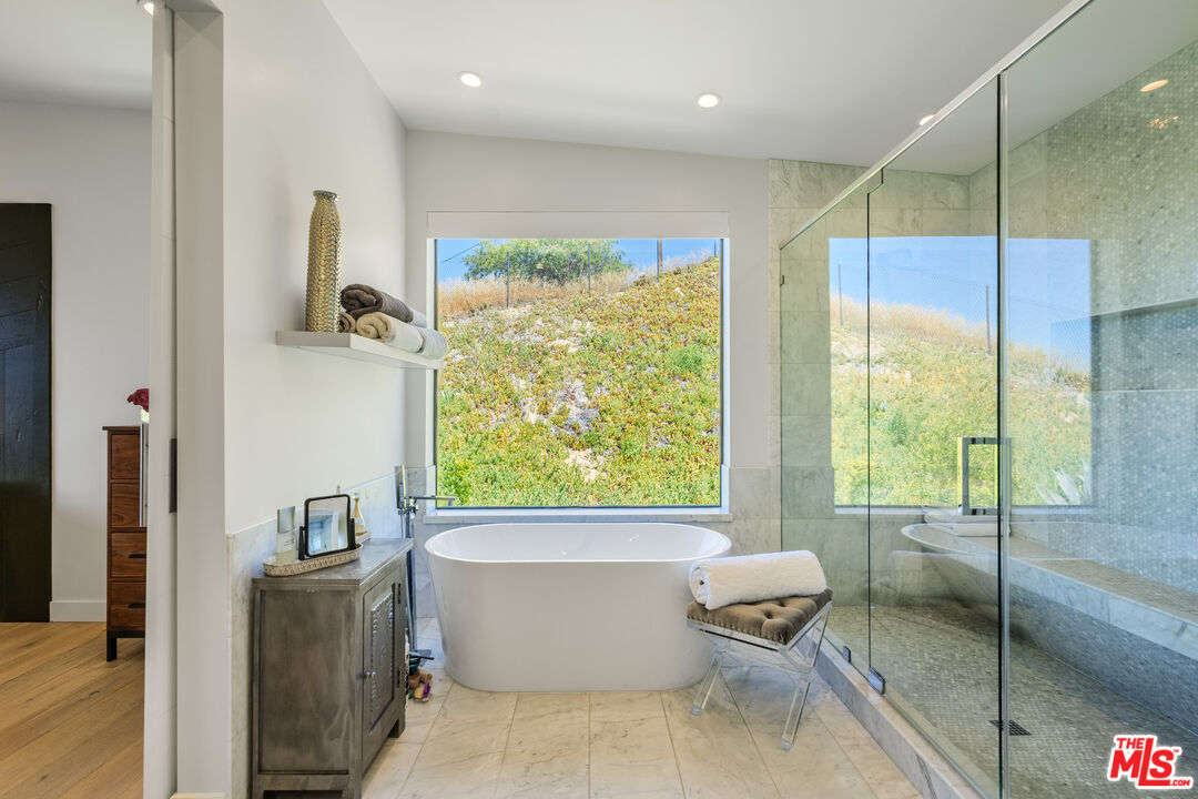 4326 Coronet Dr