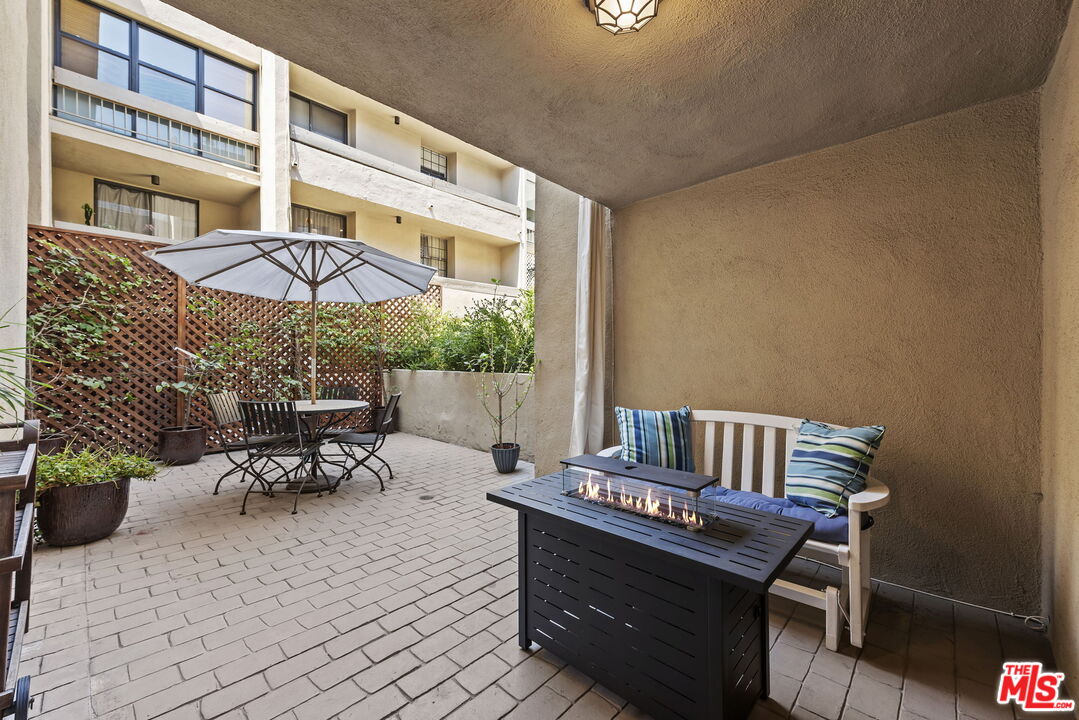 750 N Kings Rd Unit: 118