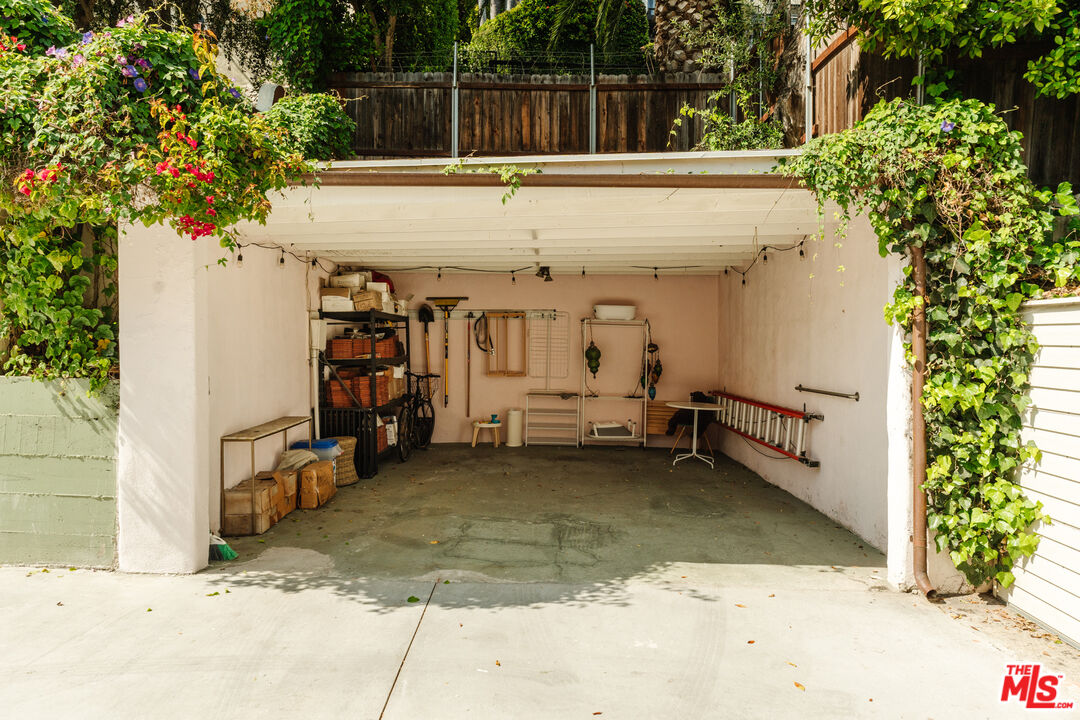 5163 Franklin Ave