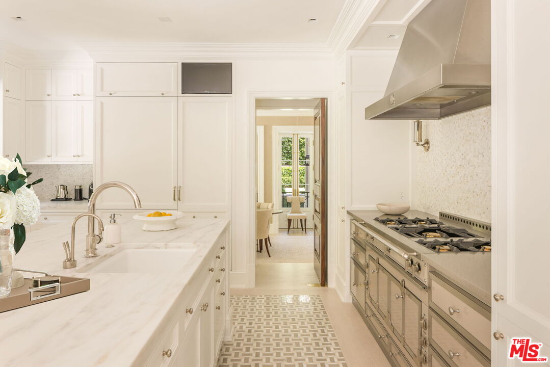 Custom Neo-Traditional Home