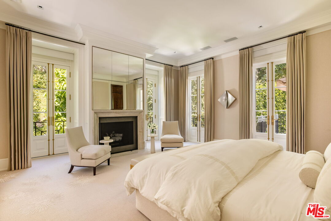 Custom Neo-Traditional Home