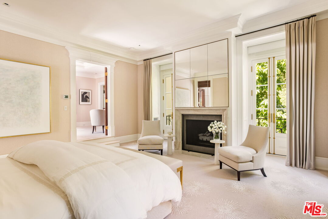 Custom Neo-Traditional Home