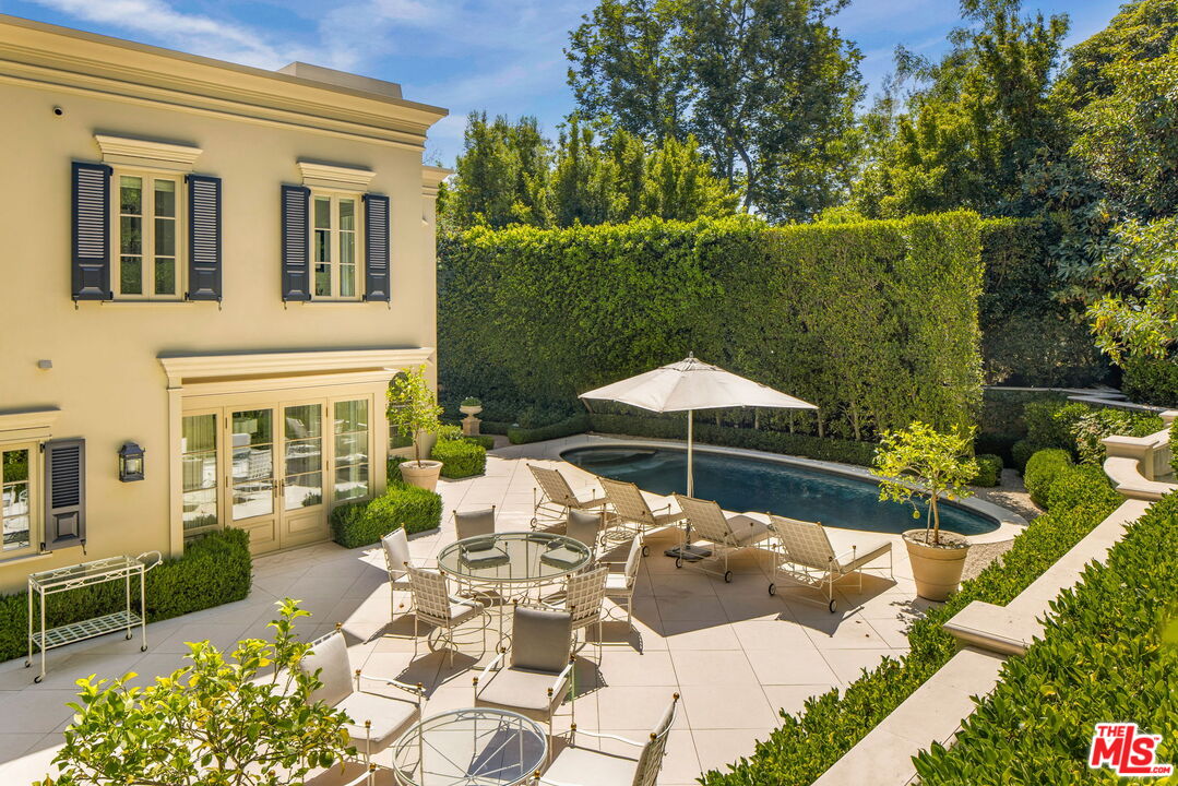 Custom Neo-Traditional Home