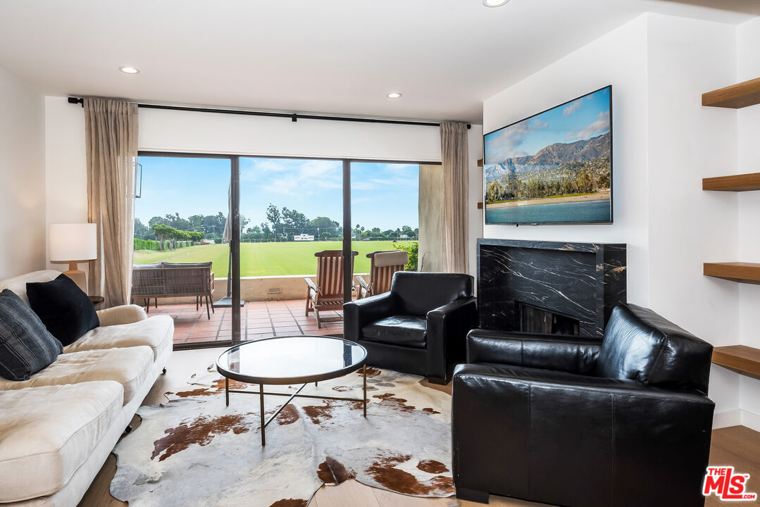 3375 Foothill Rd Unit: 112