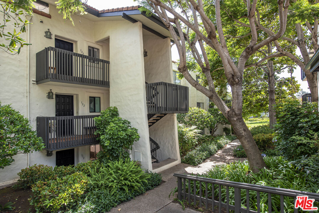 3375 Foothill Rd Unit: 112