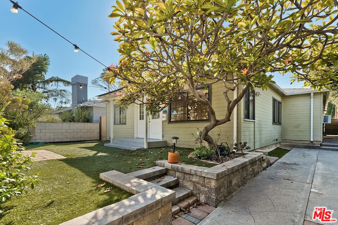 Venice Bungalow-Style Duplex