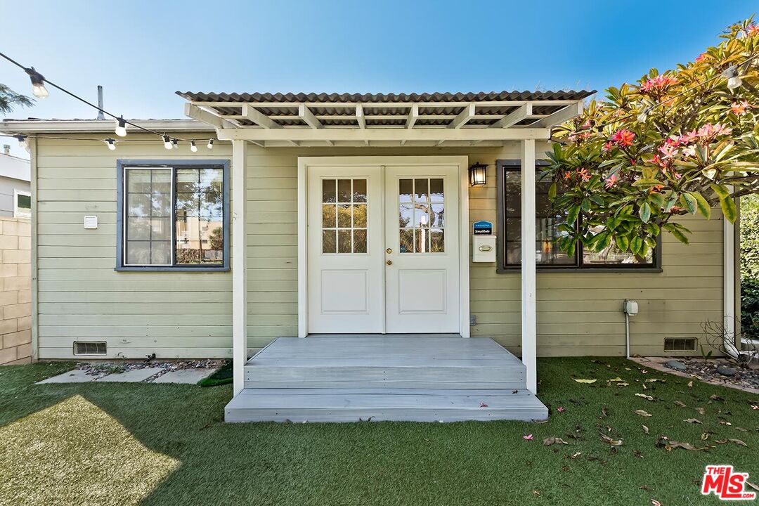 Venice Bungalow-Style Duplex