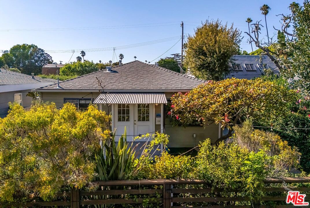 Venice Bungalow-Style Duplex