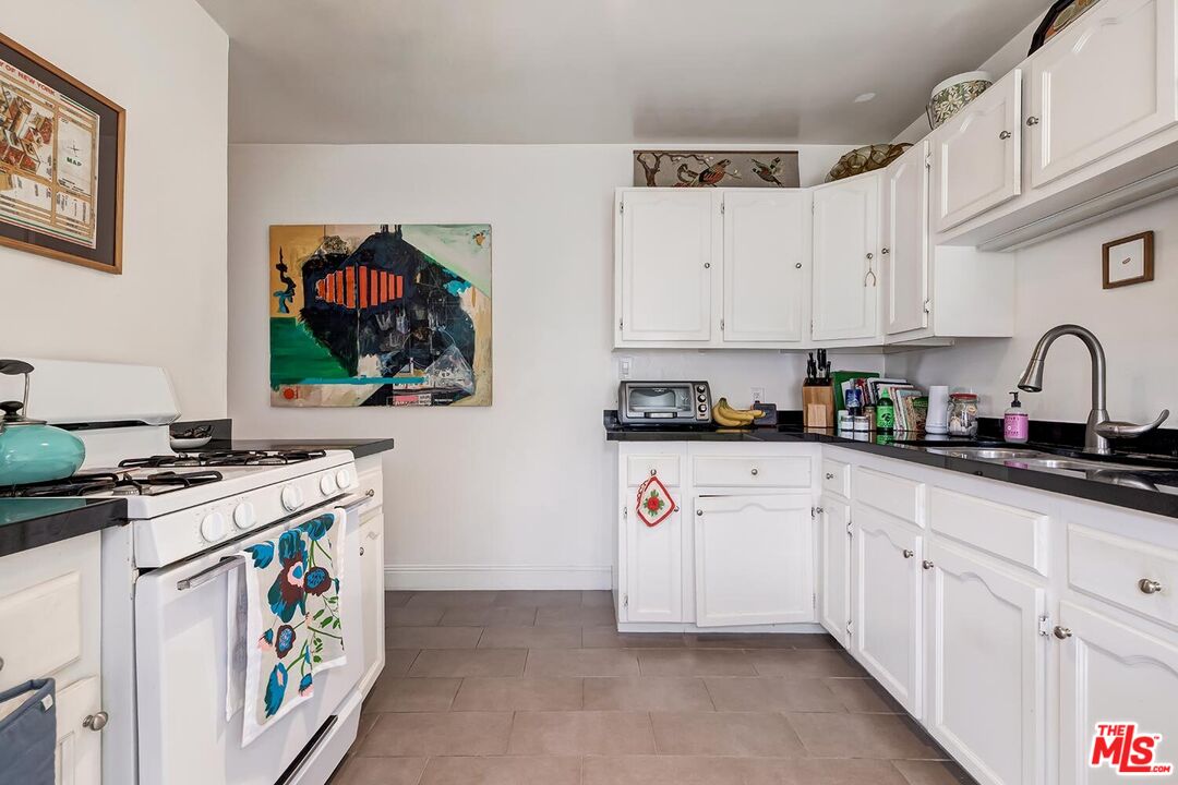 Venice Bungalow-Style Duplex